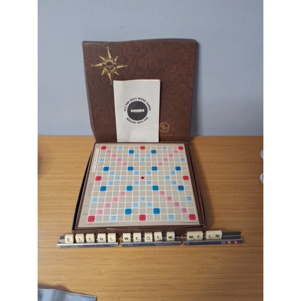 Vintage 1976 Scrabble Travel Edition Magnetic Tiles Selchow & Righter